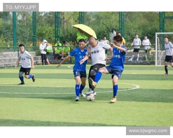 青春逐梦绿茵赛场激情绽放展现团队力量与拼搏精神